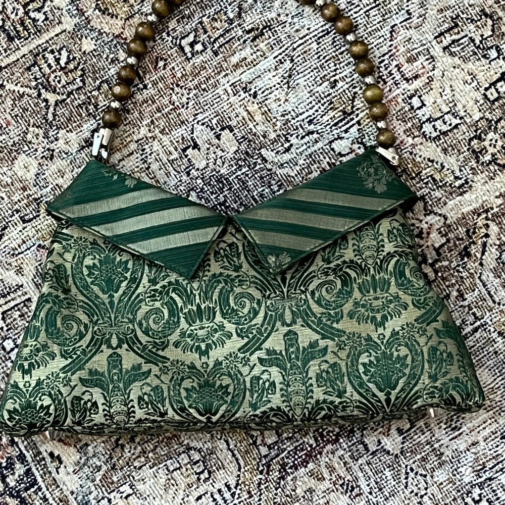 Braciano Green & Gold Handbag with Wood and Metal Beaded Handle